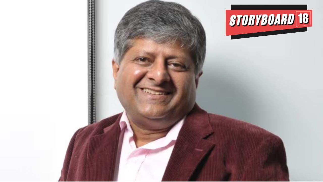 Shashi Sinha, who is also an alumni of Indian Institute of Management, Bangalore, began his journey with Parle as a product manager. In the early 1990s, as stated by Wikipedia, he set up media planning and media buying company Lodestar.