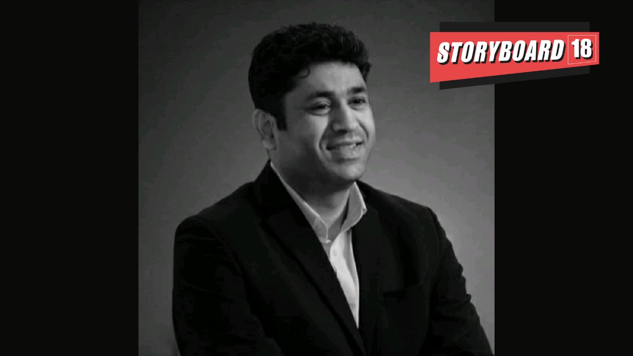 Agarwal started his career at Cybee Media. He has also worked in companies like Times Internet and HP.