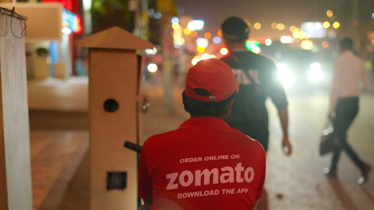 Zomato food delivery store in train