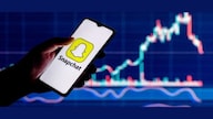 Snap posts modest revenue beat, warns of economic headwinds as advertisers pull back