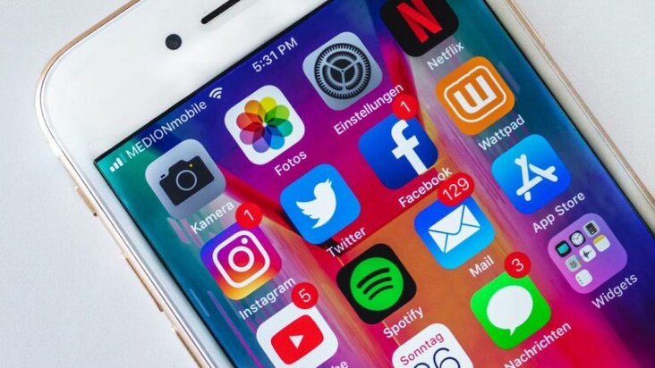 India grants a week's reprieve for social media platforms to combat deepfakes