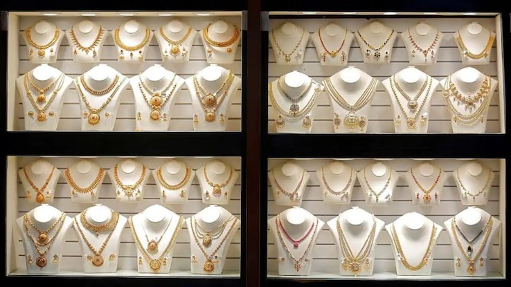 Titan Company clocks 25% YoY growth in Q4 FY25, adds 72 new stores