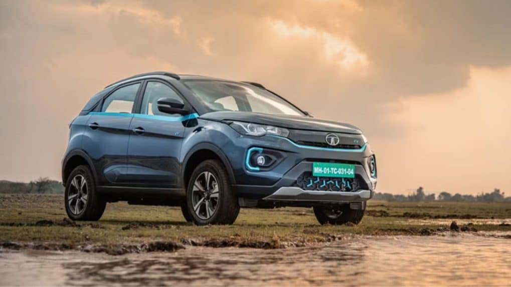 India EV sales nearly double in 2023, to rise 66 percent in 2024