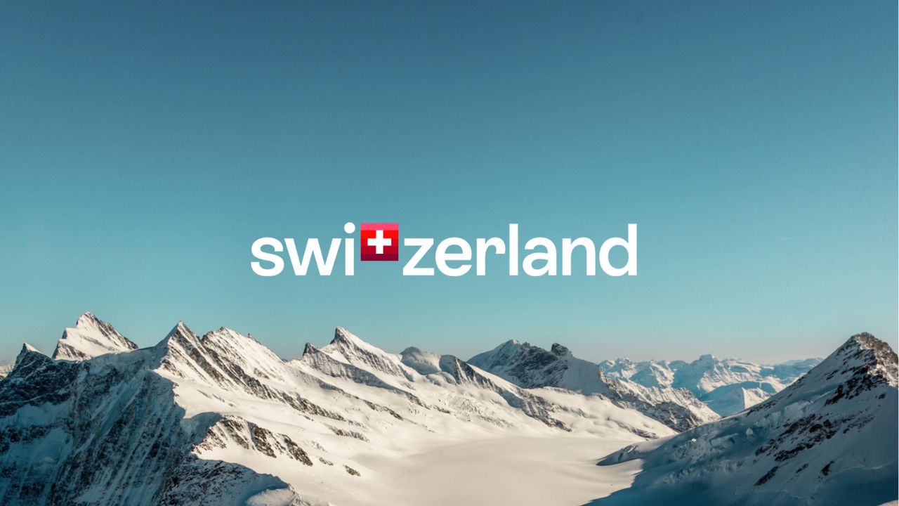 In 1995, the “Swiss Transport Center SVZ” became today’s national tourism marketing organization Switzerland Tourism. At the same time, the common image of tourism in Switzerland was created under the umbrella of a new logo, the “Gold Flower”. This gold flower became the well-known and popular symbol for Swiss tourism advertising for a generation.