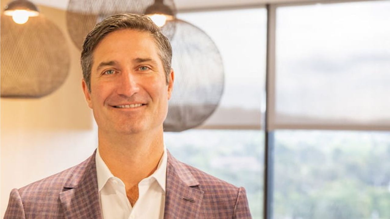 Brian Niccol was previously CEO at Chipotle Mexican Grill and Taco Bell.