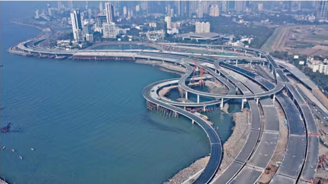 Breach Candy Residents Forum had also initiated a protest against the plan to install hoardings alongside the coastal road, collecting over 5,000 signatures via online protest petitions.