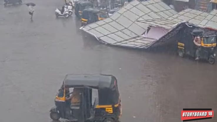 Breaking: Hoarding collapse in Vasai injures woman