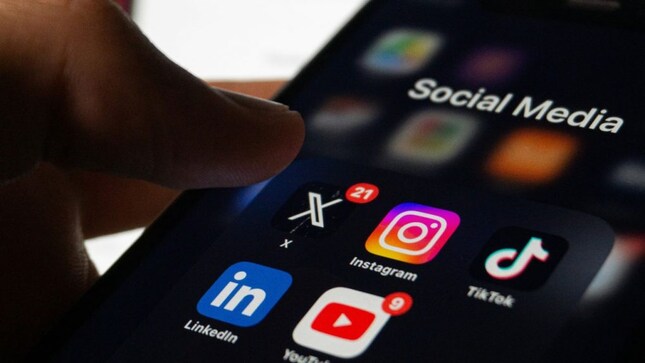 Australia announces ban on social media for kids under 16