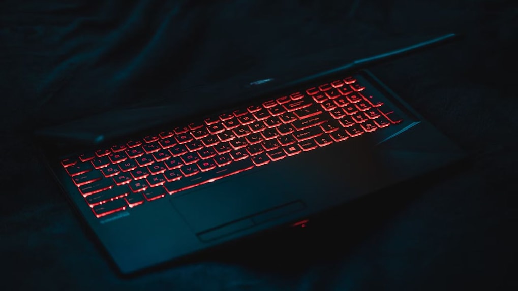 Global PC market resilient in Q3 2024 with 1% YoY growth amid replacement cycle