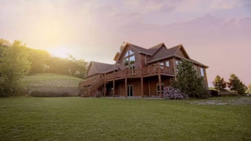 Luxury Housing booms in India as sales surge 85% YoY in H1 2025