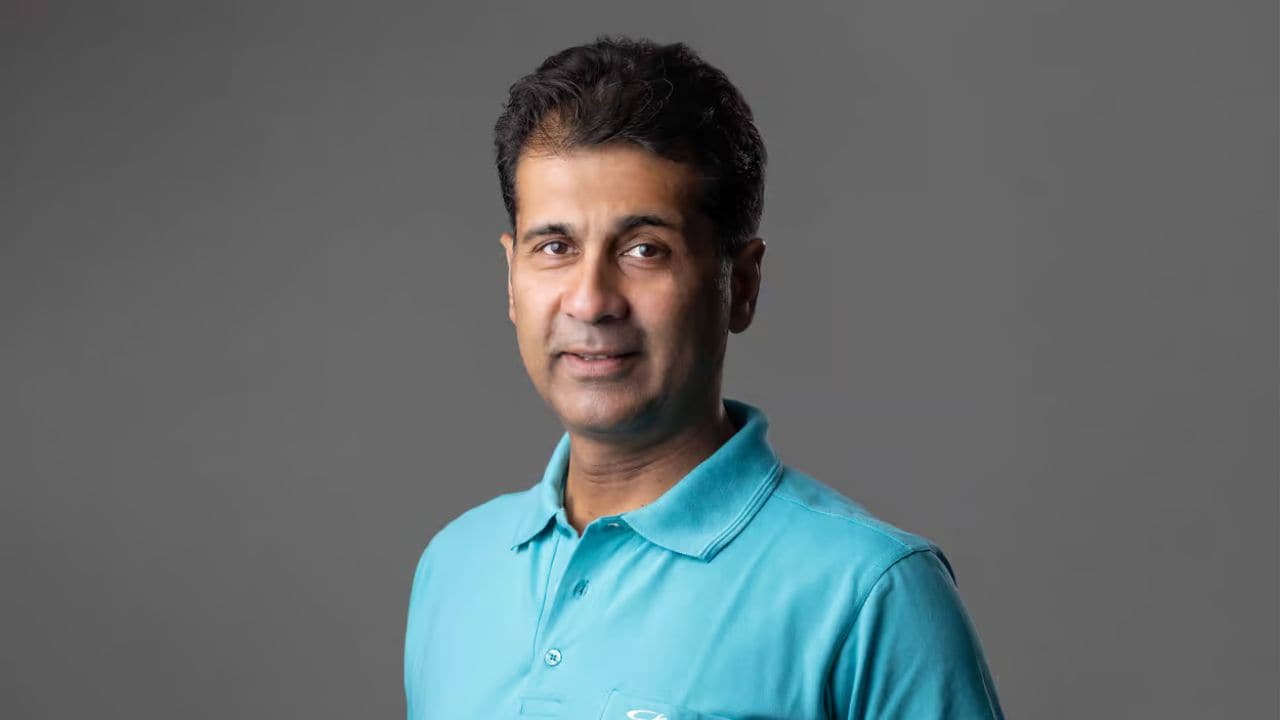 Reflecting on his own practices, Rajiv Bajaj revealed that he adopted remote work as early as 2018, long before it became the norm during the pandemic.