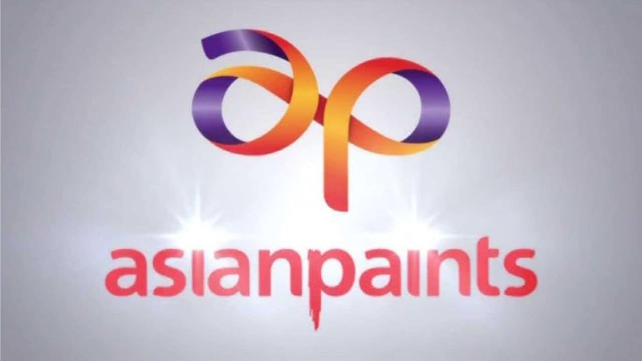 While unorganised players continue to remain a threat to incumbents, aggressive forays by the Birlas, through Birla Opus and the JSW Group is further fuelling the competitive intensity. The management of Asian Paints too alluded to high competition from both organised and unorganised players. (Image source: YouTube)