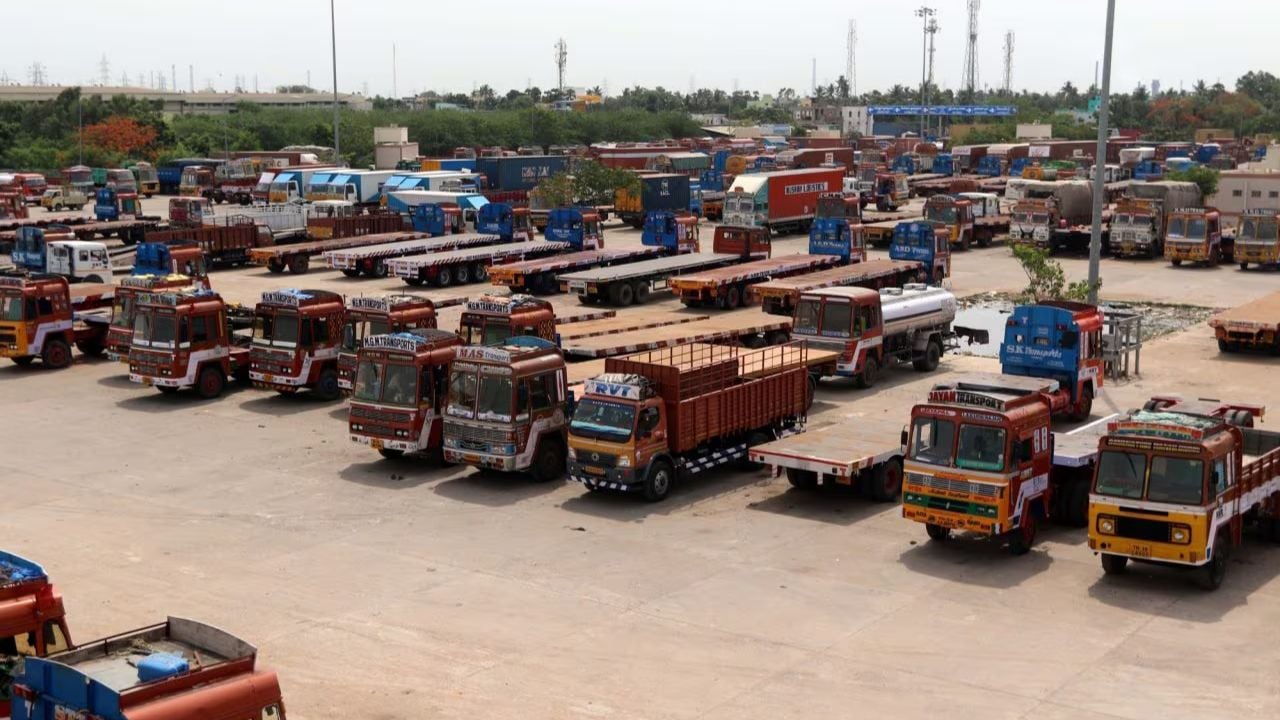 Demand continues to be weak due to a lack of pick-up across most underlying segments, though partially offset by marriage season demand in northern regions such as Rajasthan and UP. (Image source: CNBC TV18)