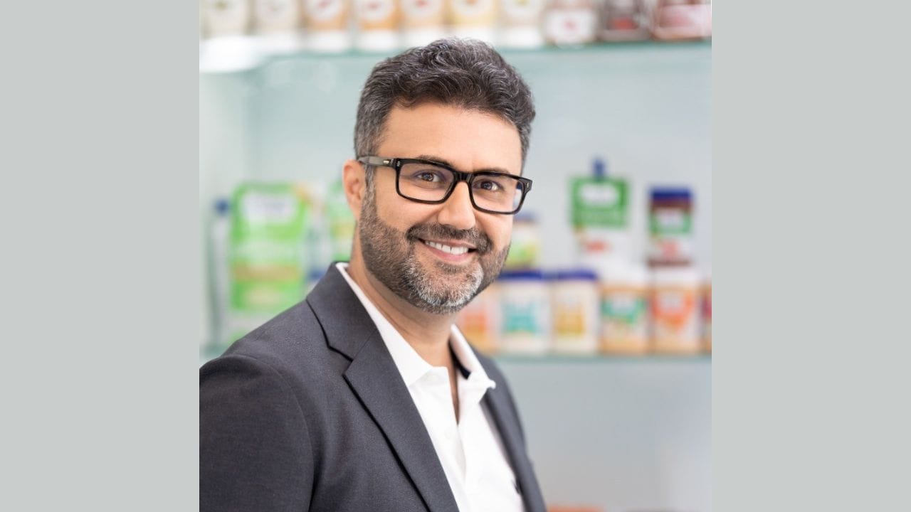 Veeba Foods founder and managing director, Viraj Bahl, is set to join the panel of investors on the upcoming season of the popular reality show Shark Tank India, beginning January 6, 2025. (Image source: LinkedIn)