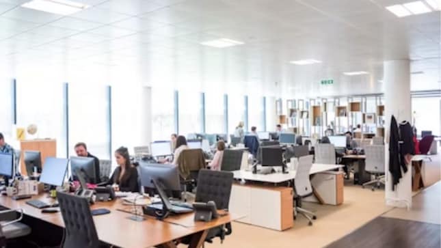 Hybrid work is projected to be the dominant model, with 81% believing flexibility will be the norm in 2040. (Image: Unsplash)