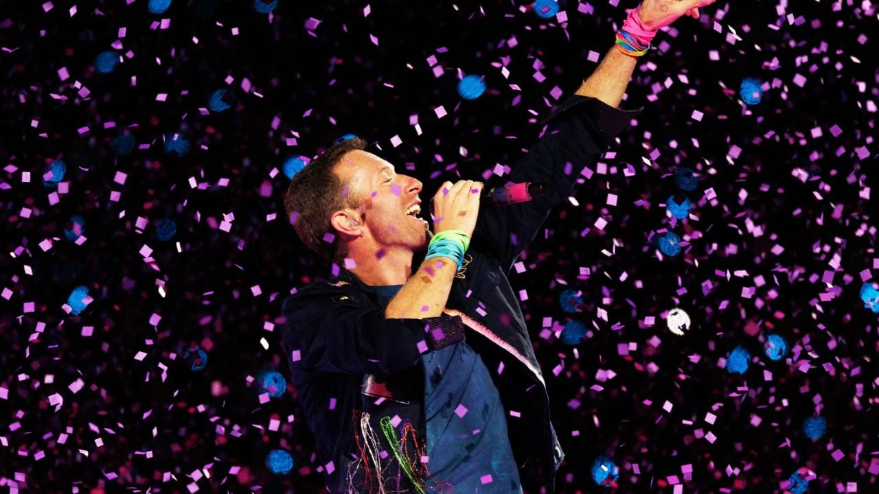 Coldplay’s Mumbai leg has proven to be more than just a concert—it's a canvas for brands to connect with fans in unexpected and engaging ways. (Image: GQ India)