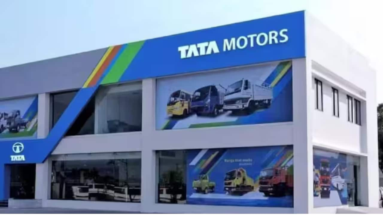 In the commercial vehicles category, TMCV leads with 1.32 lakh subscribers (Photo: Moneycontrol)