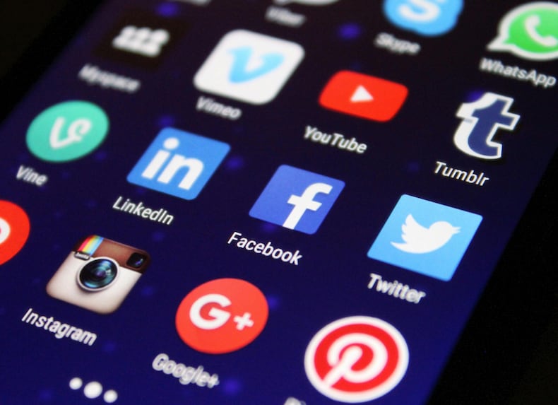 Surge in Indic language adoption leads to 55% increase in rural internet users