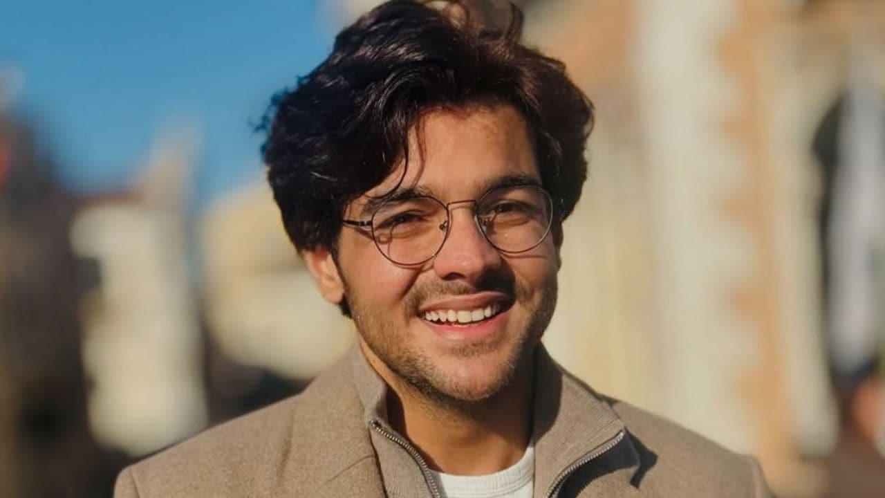 Initially sharing content on Facebook and Instagram during his civil engineering studies, Ashish Chanchlani's passion for acting led him to further hone his skills at the Barry John Acting Studio. (Image: Instagram)