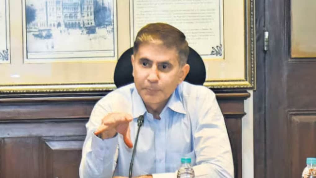 Advertisement policy will decongest skyline, to be declared shortly: BMC Chief