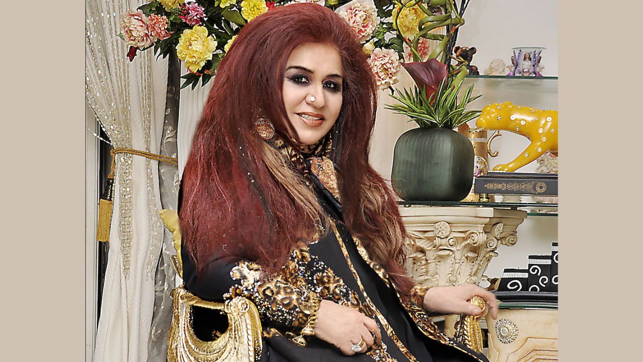 In 1971, armed with a modest loan of ₹35,000 and a vision to merge ancient Ayurvedic wisdom with modern aesthetics, Shahnaz Husain opened a small clinic in Delhi that would soon redefine beauty care across the globe. (Image: The CEO Magazine)