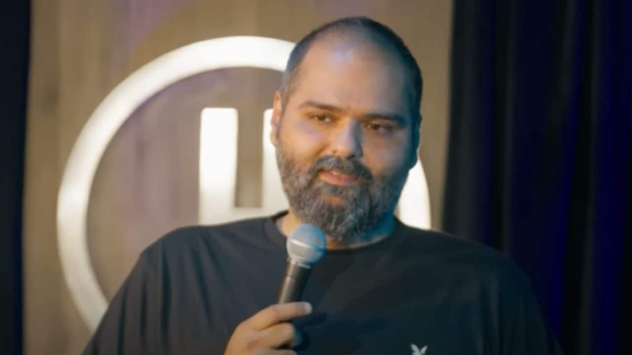 Two separate cases were filed following the incident — one against Kunal Kamra for his comments and another against those responsible for the vandalism. (Image: YouTube)