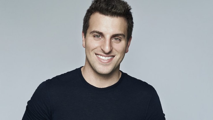 Airbnb’s Brian Chesky breaks down the crucial differences between founders and managers