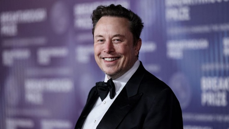 Tesla backers demand full-time CEO commitment from Musk again amid slumping sales and political distractions
