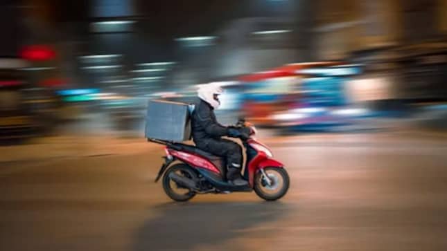 Quick commerce faces high attrition challenge of gig workforce: TeamLease