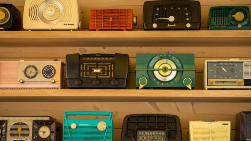 IP licensing, policy gaps threaten 2025 digital radio rollout