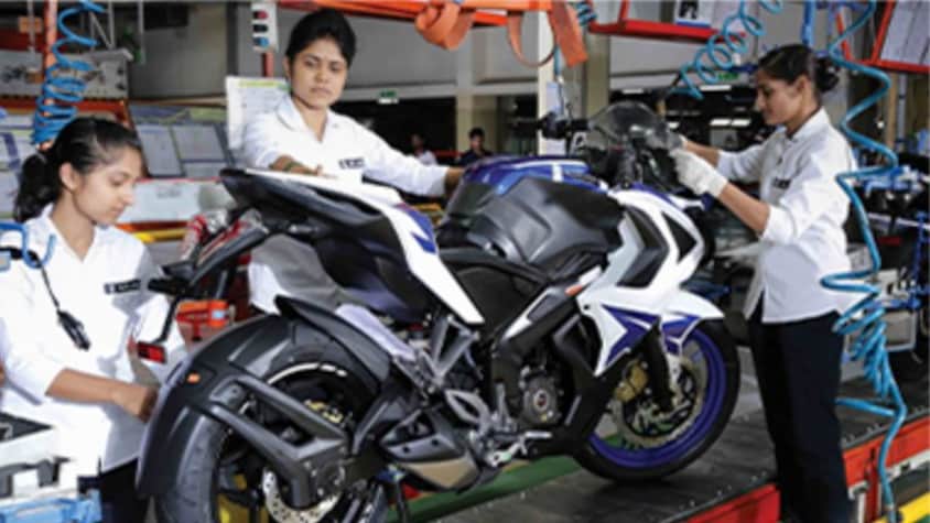 Bajaj Auto sales surge 8% in May 2025, exports drive growth