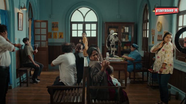 Snapdeal rolls out new brand campaign “Nazar Atak Jaaye”