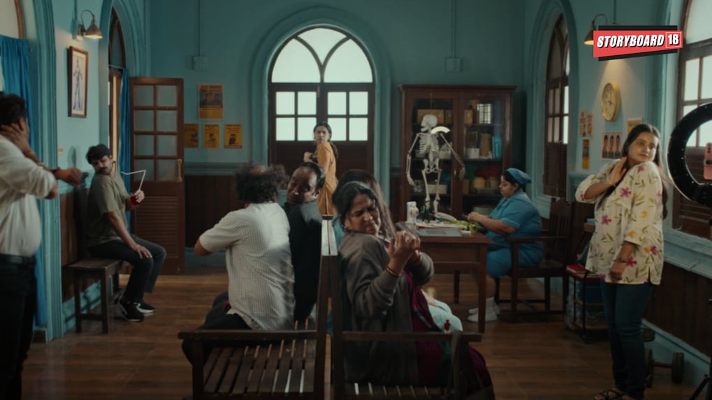 Snapdeal rolls out new brand campaign “Nazar Atak Jaaye”