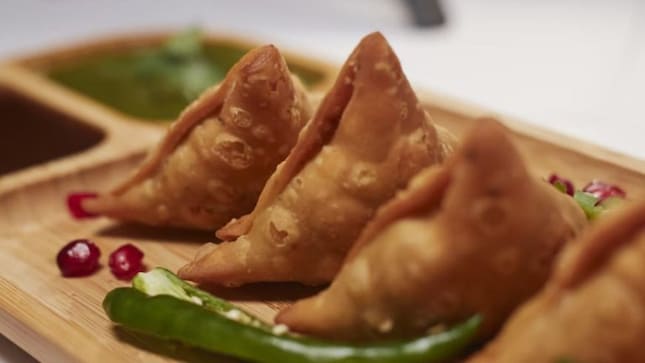 Health Ministry orders fat and sugar warning boards for popular snacks