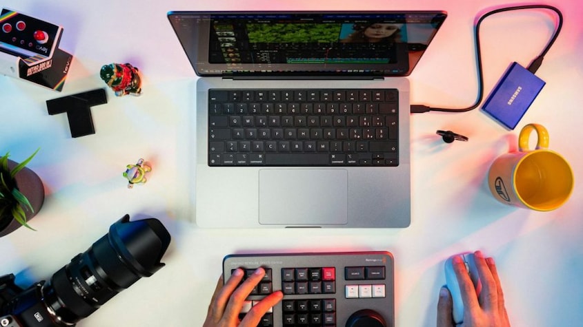 Efficiency gains from AI aren’t driving discounts; instead, creators are using the tech to deliver faster, smarter campaigns while keeping their authenticity at the center of brand deals. (Image source: Unsplash)
