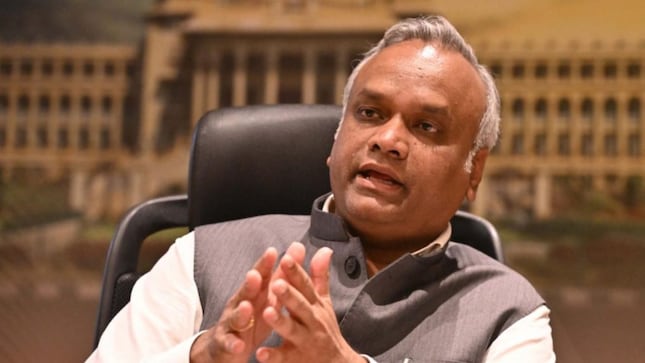Speaking during a Legislative Assembly discussion on the online gaming menace, Kharge said India’s gaming landscape is massive — nearly 590 million gamers, of which about 140 million are paying players. 
