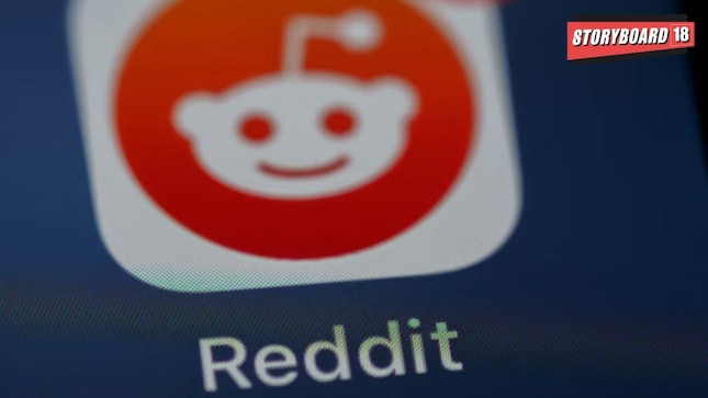 Reddit Pro is a free-to-use toolset for organic business growth, and these new features are designed to help publishers find and engage directly with knowledge seekers on Reddit.  (Image Source: Unsplash)