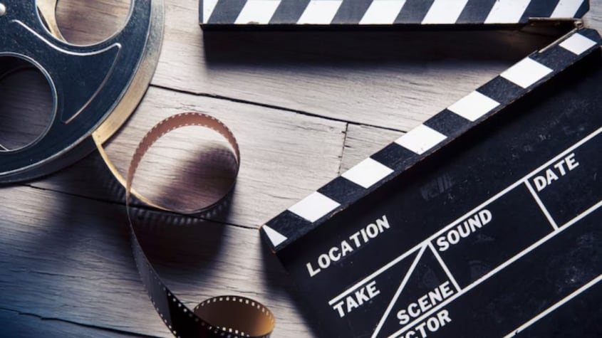 The United States remains one of its most visible, largest overseas territory for Indian cinema. Bollywood and South Indian blockbusters rely heavily on the diaspora audience there, which contributes an estimated 5–7% of overall revenues for Indian films, and nearly 20% when combined with all overseas markets.