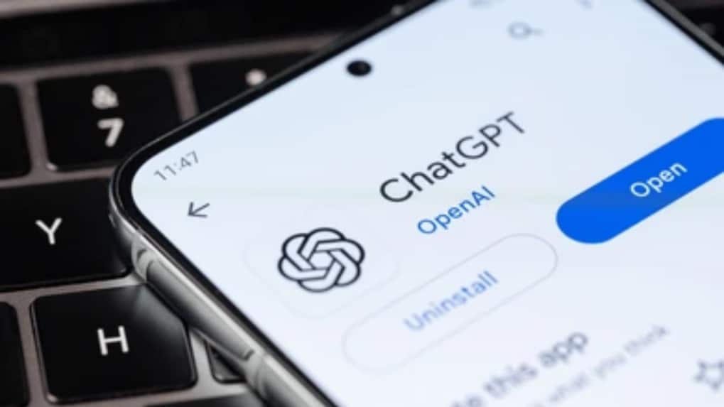 Loneliness in the AI age: How chatbots are reshaping mental health and human connection