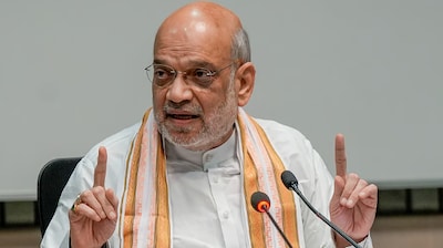 Shah wrote, “Hello everyone, I have switched to Zoho Mail. Kindly note the change in my email address. My new email address is amitshah.bjp@zohomail.in. For future correspondence via mail, kindly use this address. Thank you for your kind attention to this matter.”