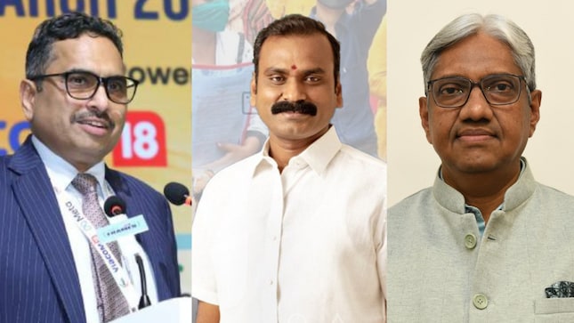 Sanjay Jaju, Secretary of Ministry of Information & Broadcasting;
Dr. L. Murugan, Minister of State for Information & Broadcasting; and Parliamentary Affairs; Anil Kumar Lahoti, Chairman, Telecom Regulatory Authority of India (TRAI) 