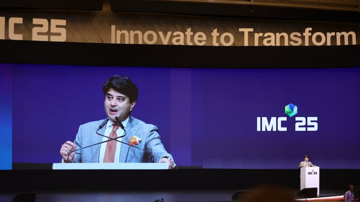 Satcom Summit at India Mobile Congress calls on “Space Networks for Universal Connectivity”