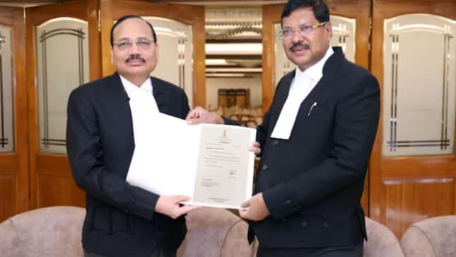 Born on February 10, 1962, in a small village in Hisar district, Justice Surya Kant’s rise — from village schooling to the Supreme Court — is notable for its steady progression through Haryana’s legal ecosystem.