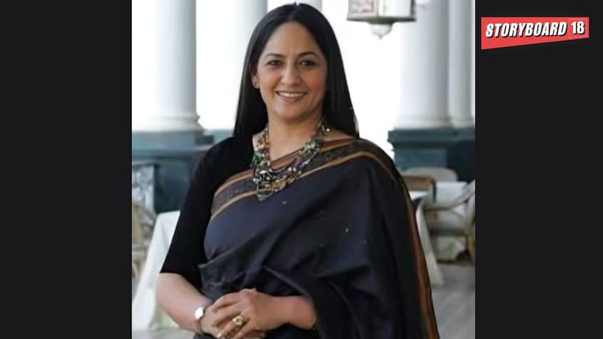 Geetu Bhatnagar began her career at Autodoor Industries before moving to Telstra. She later joined Compaq Computer Corporation as Head of Government Business and subsequently moved to Hewlett Packard Enterprise as Director – Public Sector Sales.