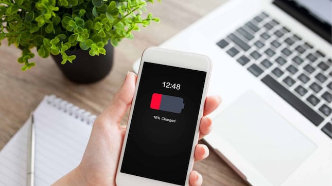 The update poses a challenge for developers who will now have to optimise app performance to avoid being classified as high-drain. 