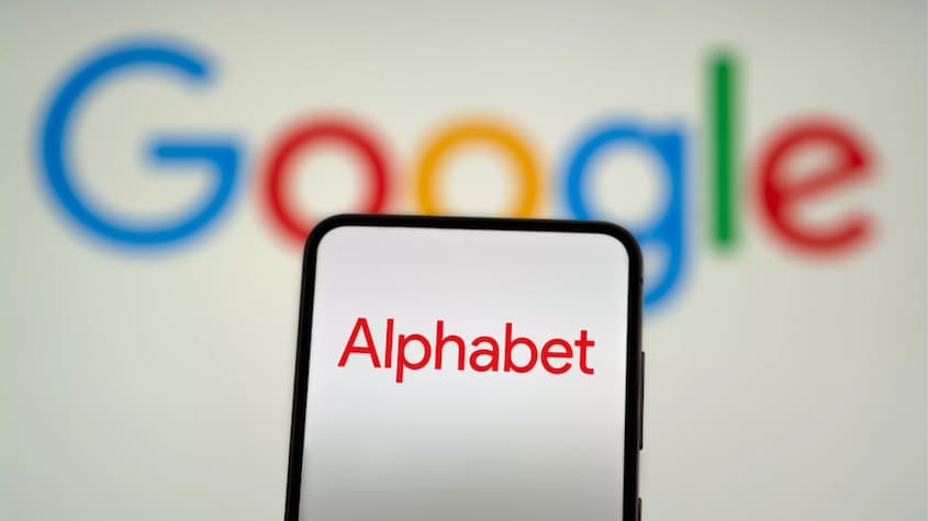 The company’s shares rose 4.1% to $331.7 in pre-market trade, positioning Alphabet to surpass the milestone at the opening bell.

