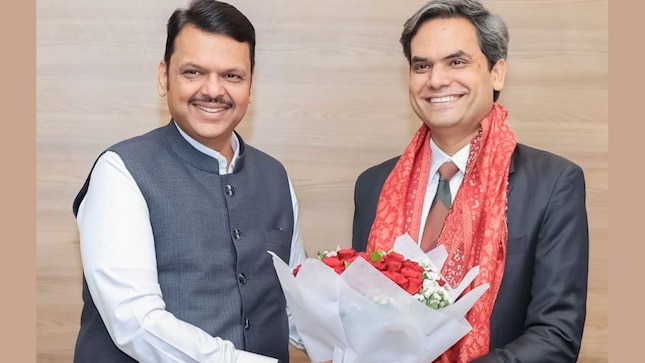 "It was very good to meet the Ankur Gupta (Deputy Chief Investment Officer and Head of Asia Pacific and Middle East-Real Estate, Brookfield) (in right) in Mumbai today.  The project will house a GCC for a marquee multinational bank, spanning a 20-year term, making it Asia's largest GCC project," said Fadnavis (in left).