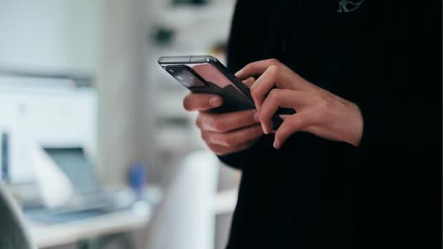 The directive was issued on 28 November to handset manufacturers and importers under the provisions of the Telecom Cyber Security Act.