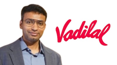 वडिलाल इंडस्ट्रीज ने रवि मकवाना को CMO नियुक्त किया, कड़ी प्रतिस्पर्धा का सामना.