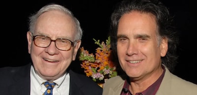 Peter Buffett Discovered Father Warren Buffett's Wealth in His 20s